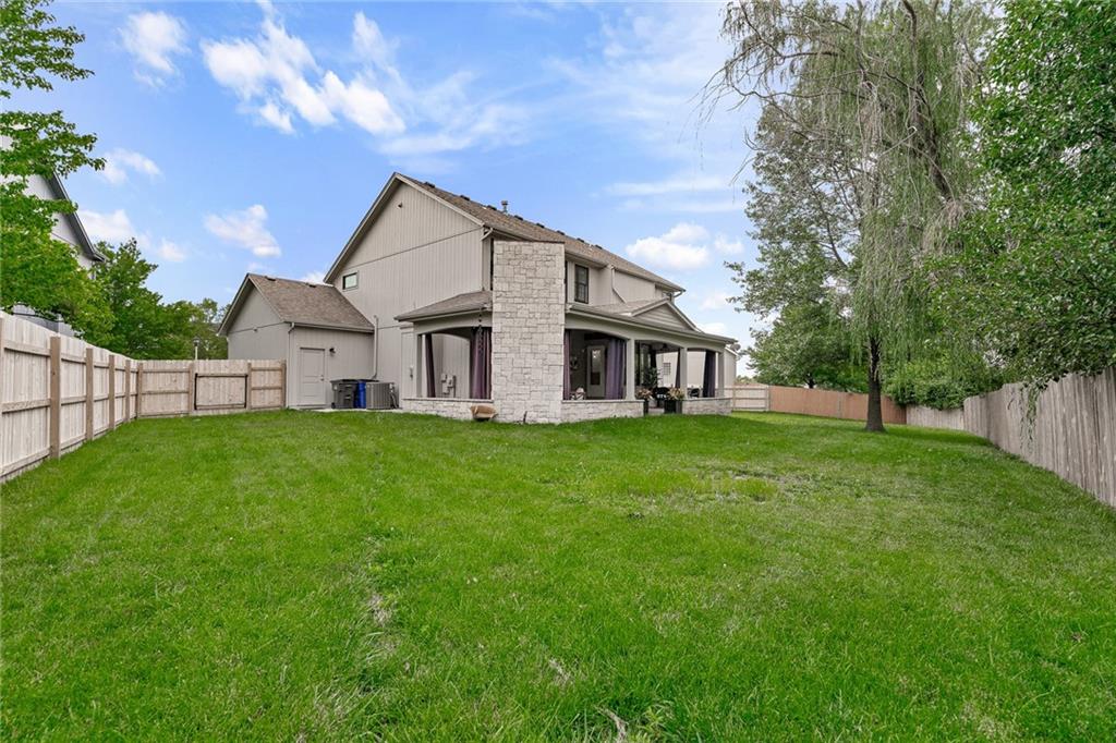 18656 W 153 Place
