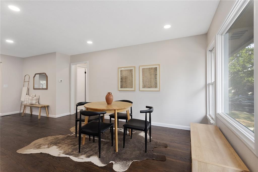 216 W 89th Terrace
