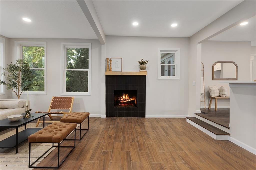 216 W 89th Terrace