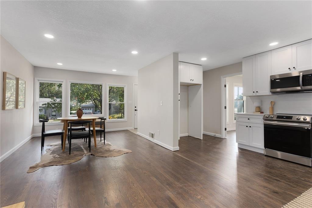 216 W 89th Terrace