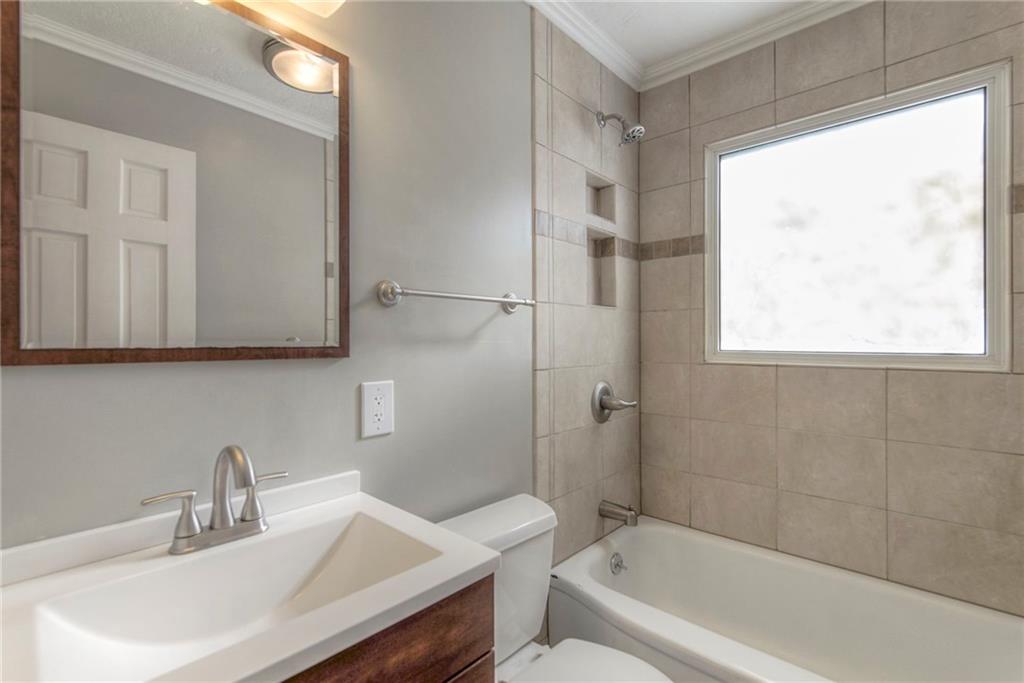 2515 W 73rd Street
