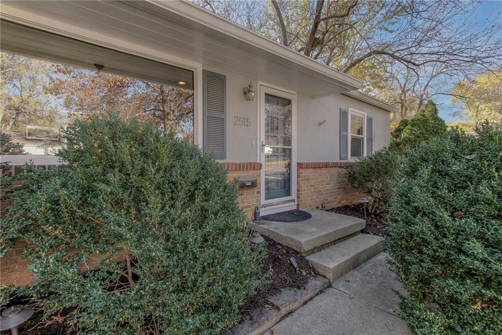 2515 W 73rd Street