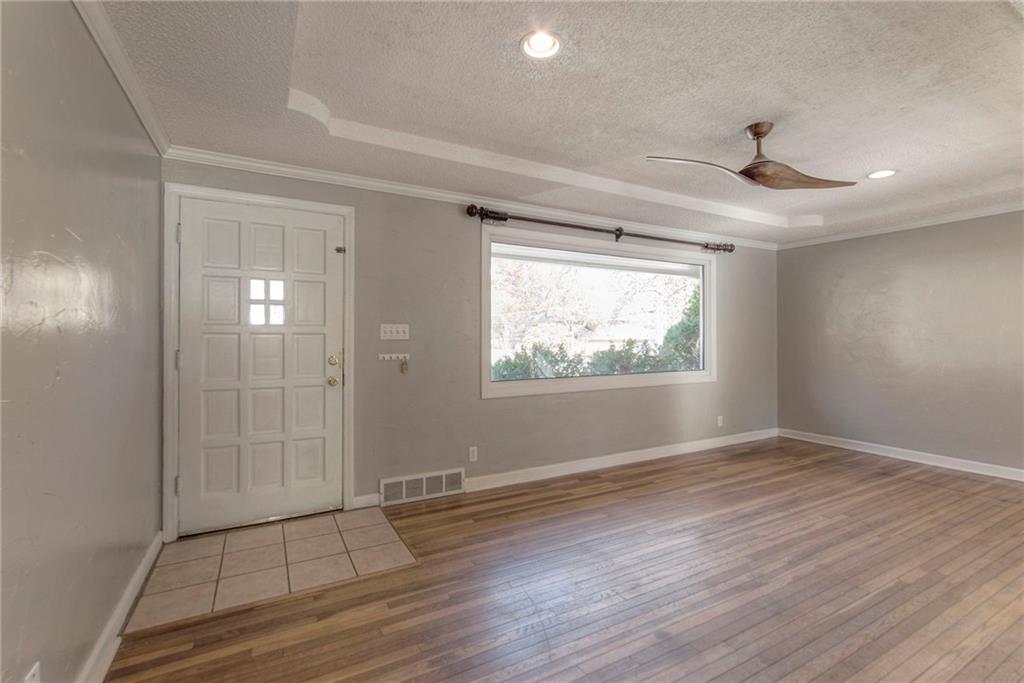 2515 W 73rd Street