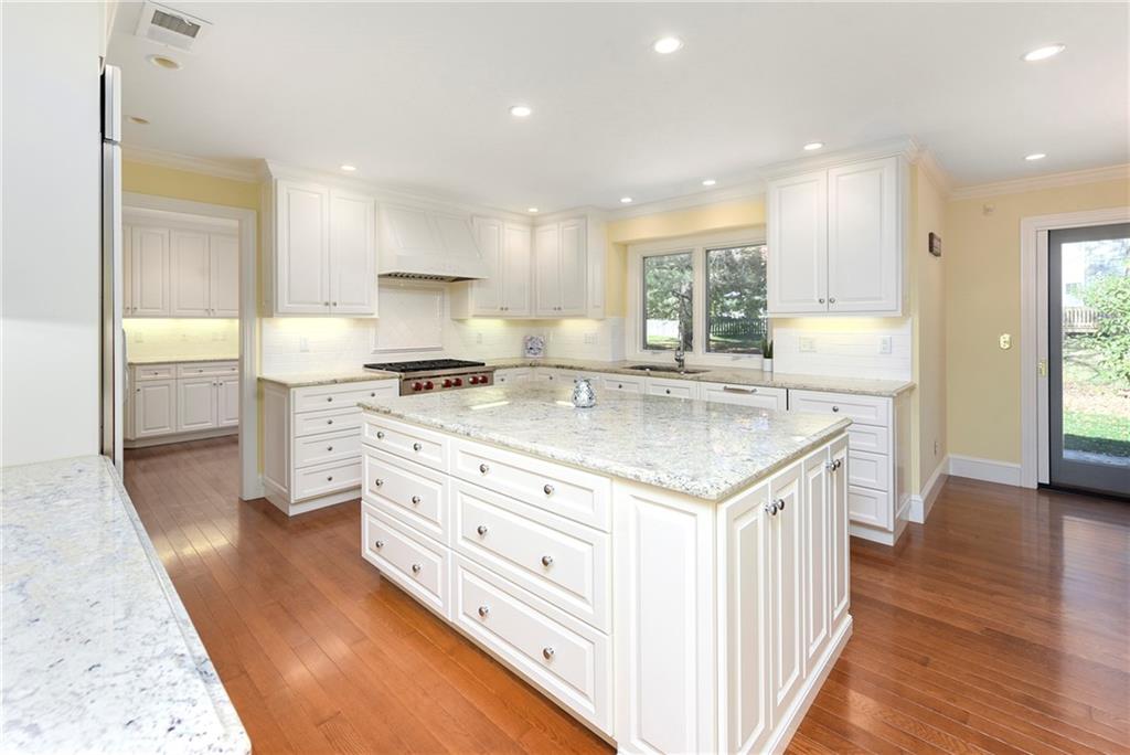 2204 W 124th Street