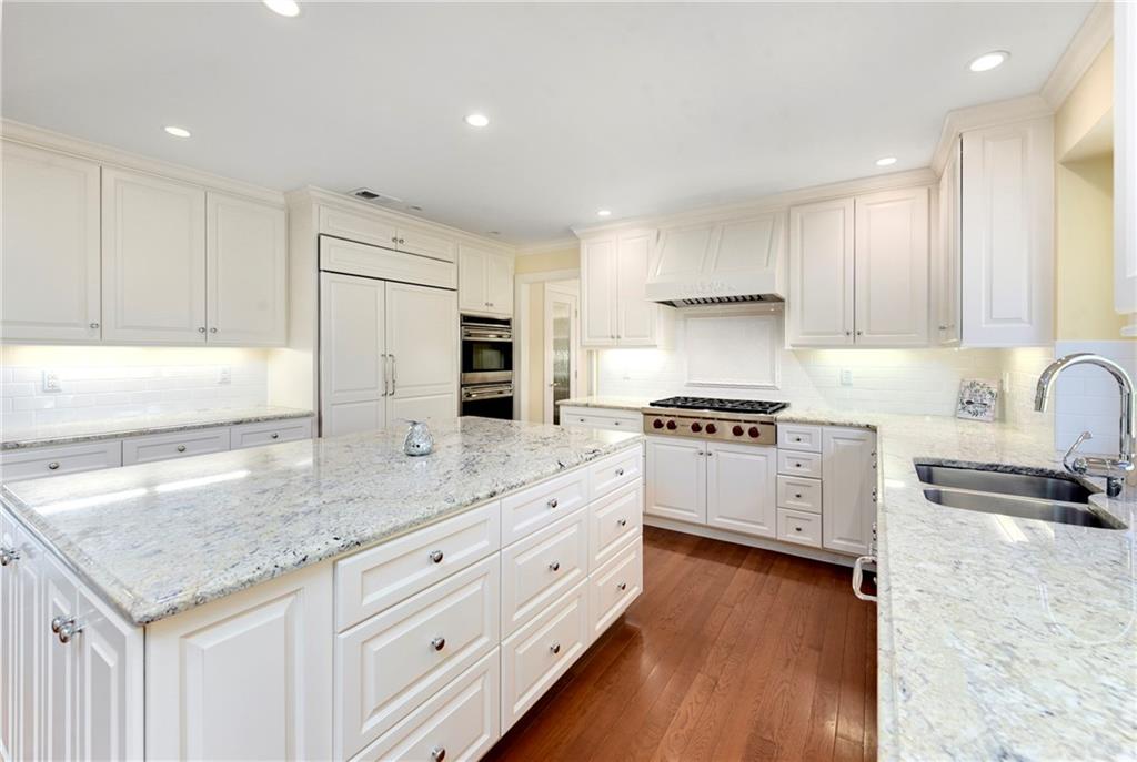 2204 W 124th Street