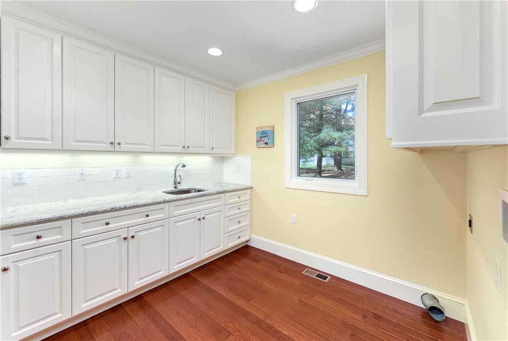 2204 W 124th Street