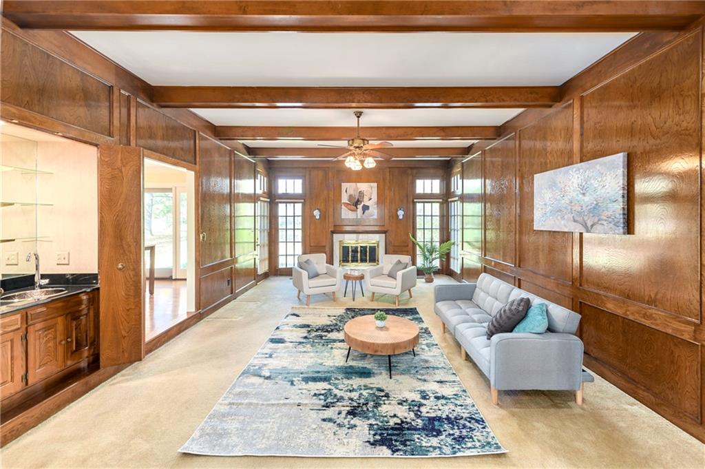 2204 W 124th Street