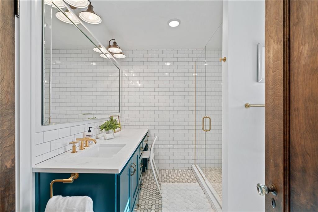 15 E 62nd Street