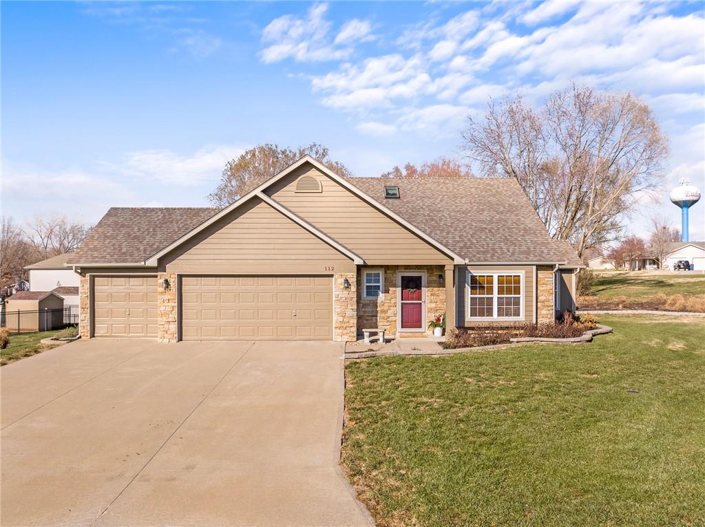 112 Oak Place