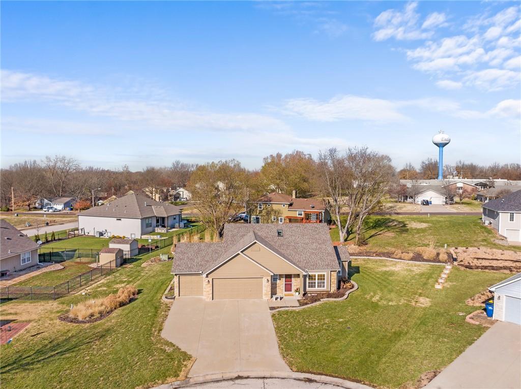 112 Oak Place
