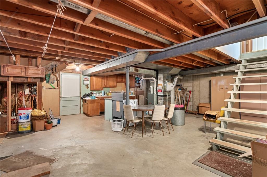 10901 Elmwood Drive