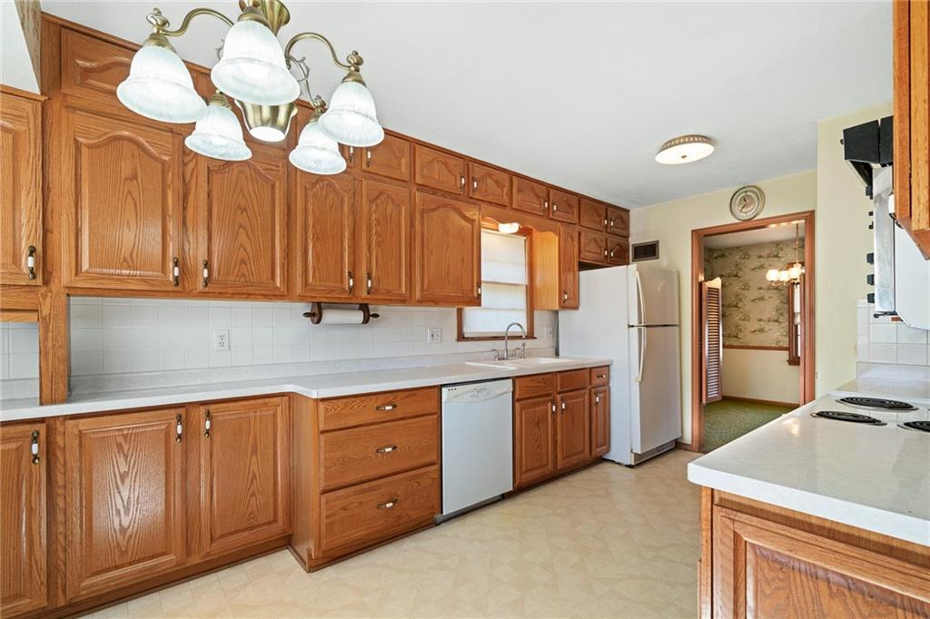 10901 Elmwood Drive
