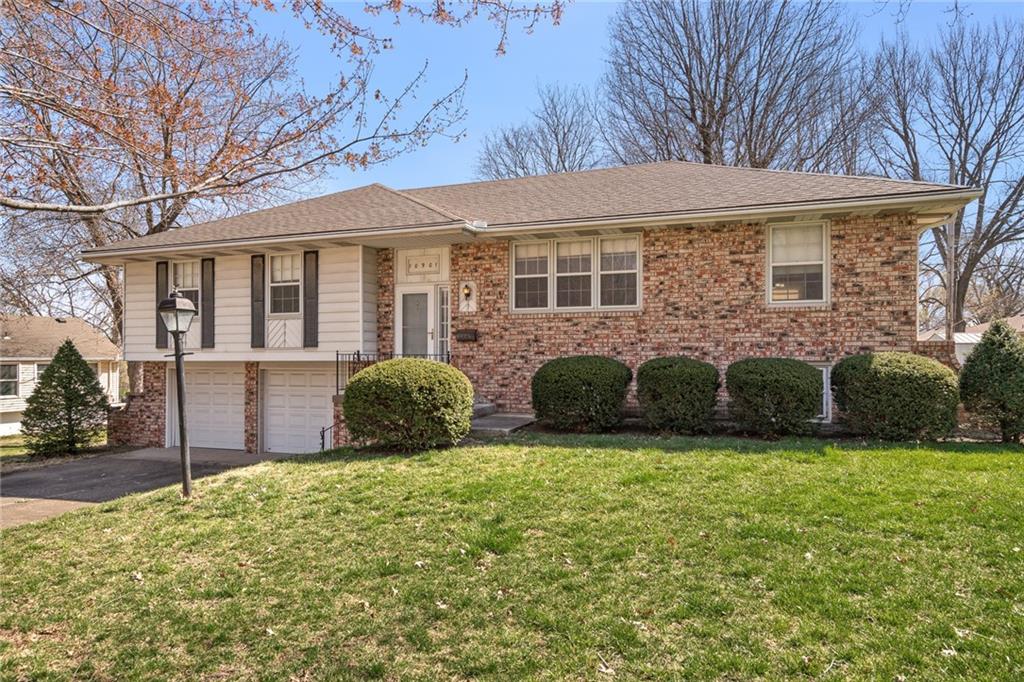 10901 Elmwood Drive