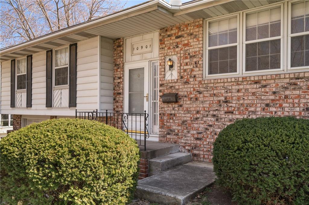 10901 Elmwood Drive