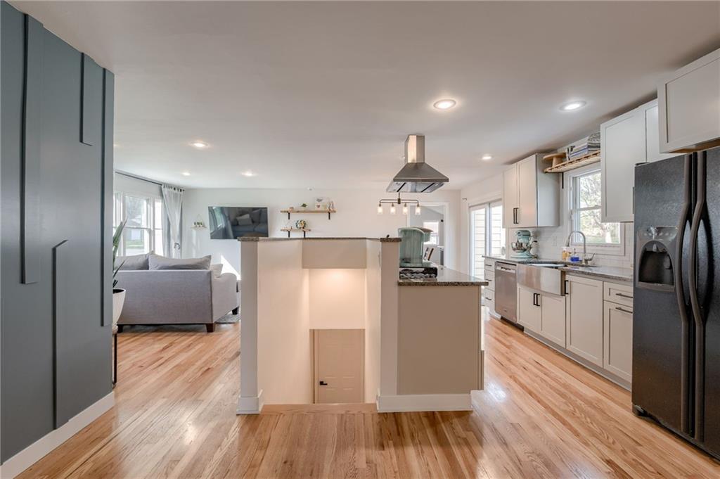 504 W 89th Terrace