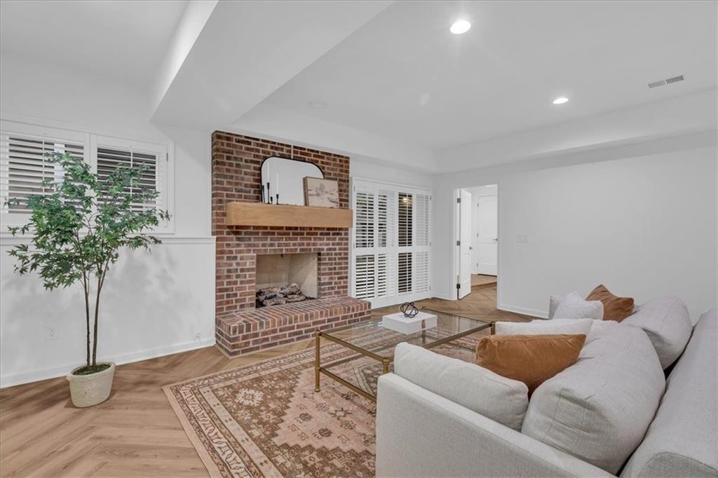 7854 Howe Circle
