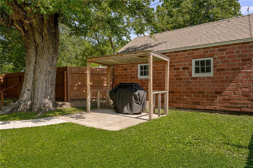 306 E Piankishaw Street