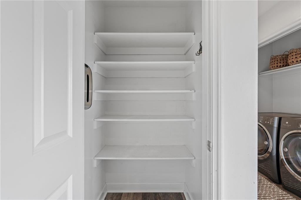 1152 NE Beacon Hill Lane Unit: 2
