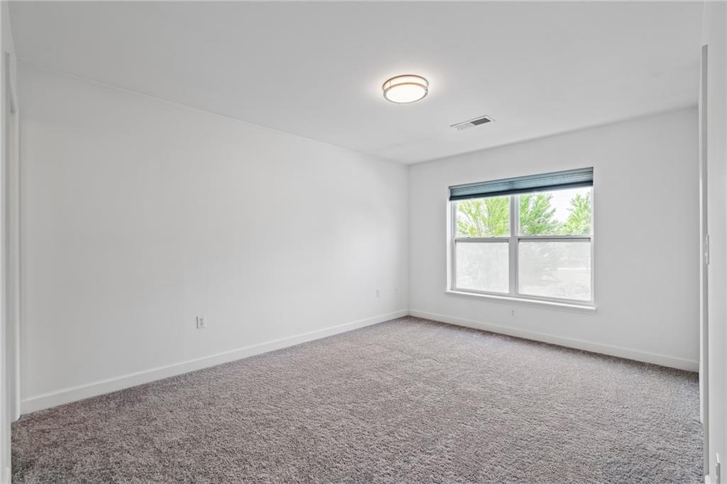 1152 NE Beacon Hill Lane Unit: 2
