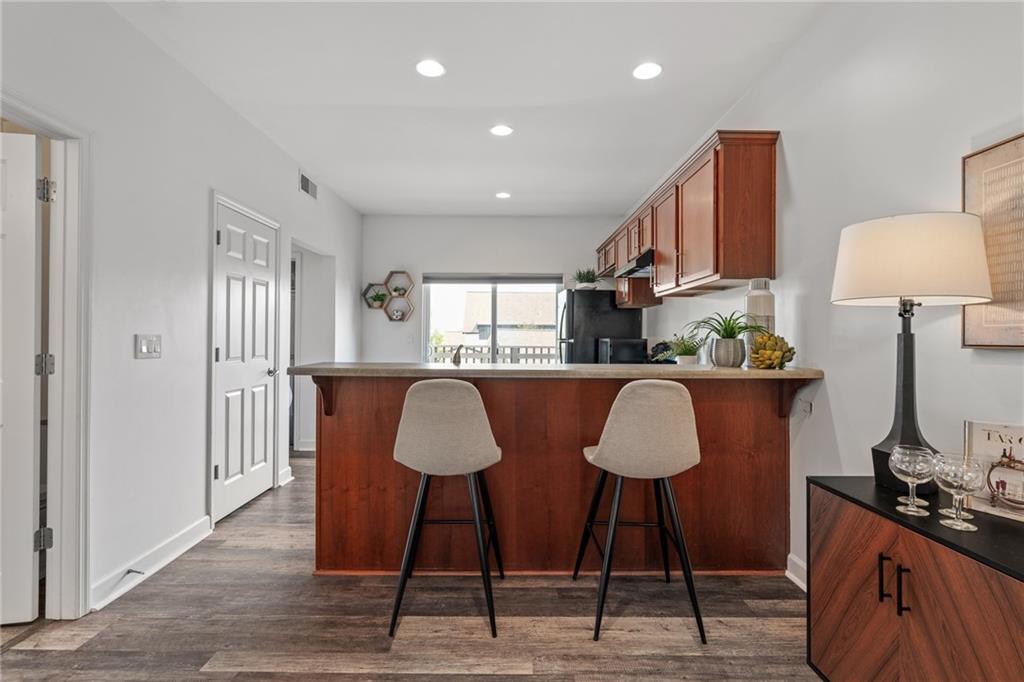 1152 NE Beacon Hill Lane Unit: 2