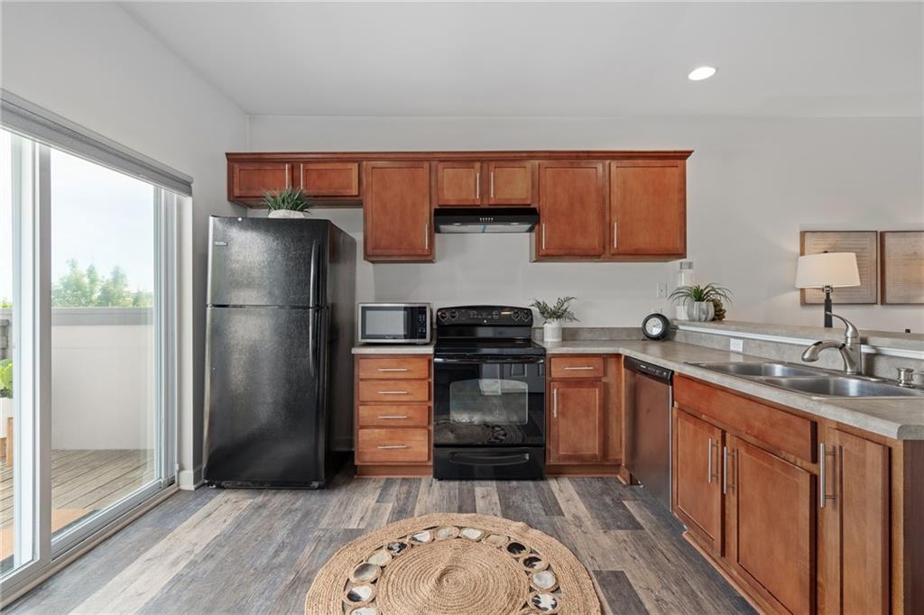 1152 NE Beacon Hill Lane Unit: 2