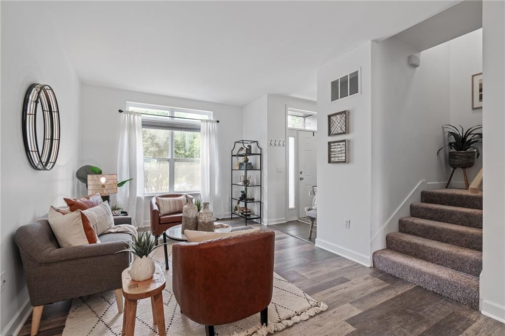 1152 NE Beacon Hill Lane Unit: 2