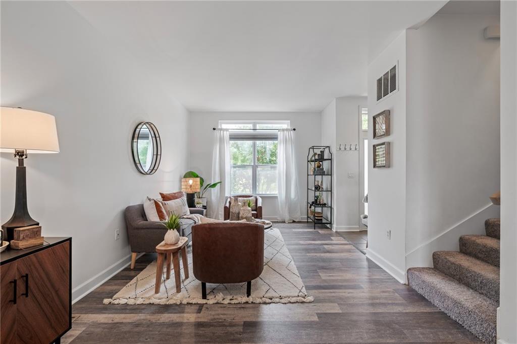 1152 NE Beacon Hill Lane Unit: 2