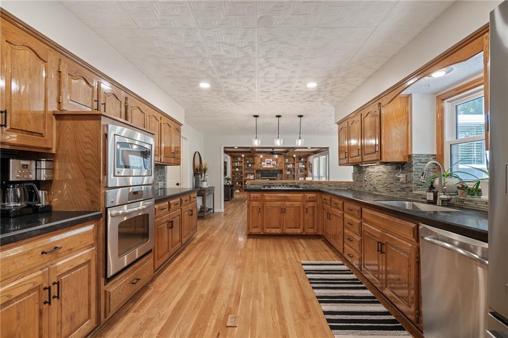 8341 Greenwood Circle