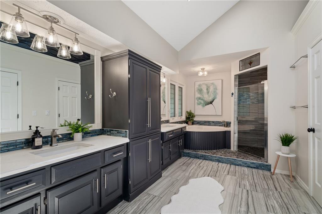 8341 Greenwood Circle