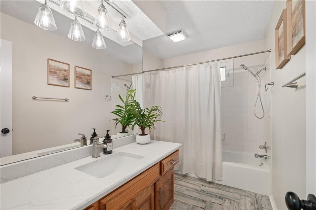 8341 Greenwood Circle
