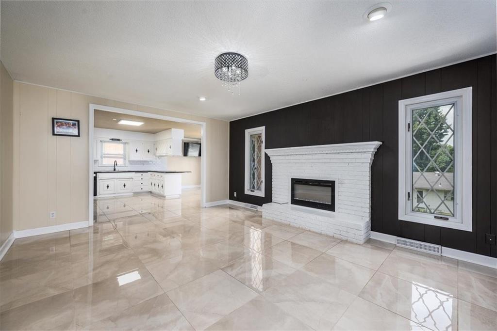 2532 N 73rd Street