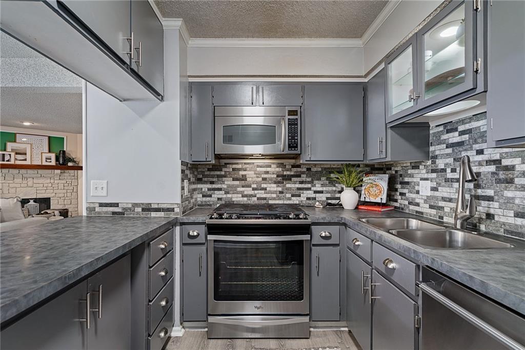 8337 Lowell Avenue Unit: 2