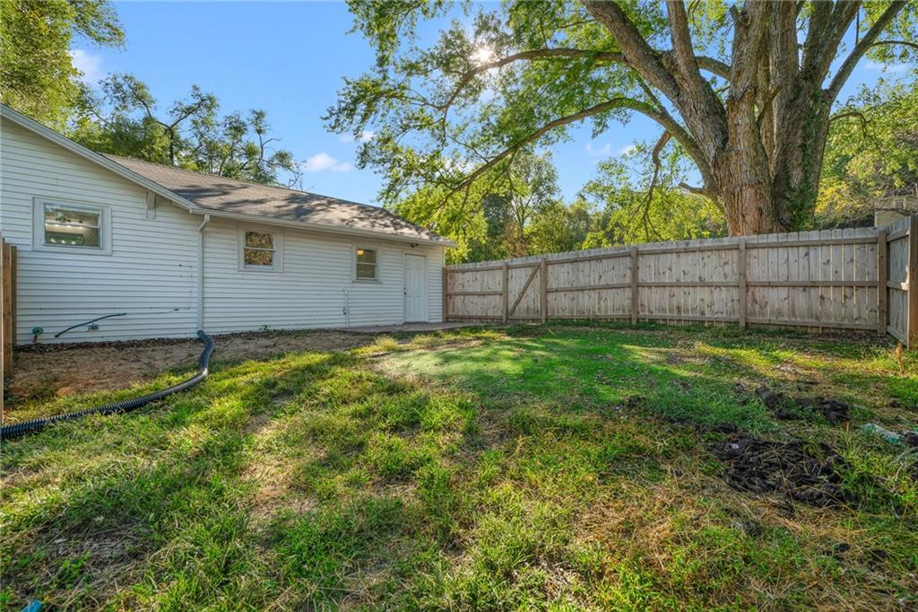 4232 N 79th Street