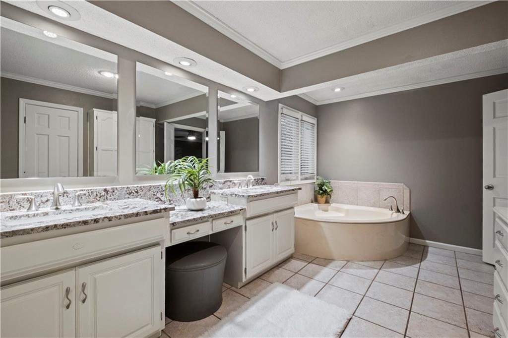 3905 W 124th Street