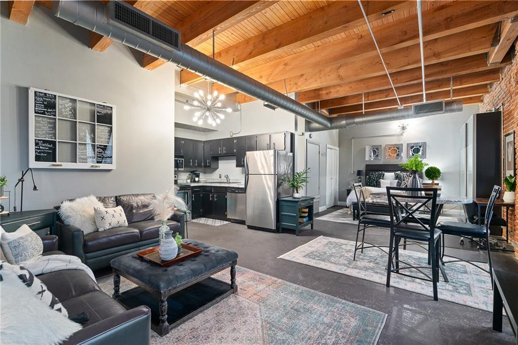 510 Delaware Street Unit: 301