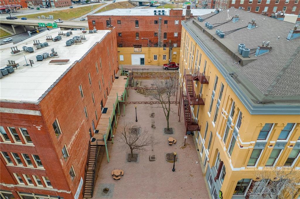 510 Delaware Street Unit: 301
