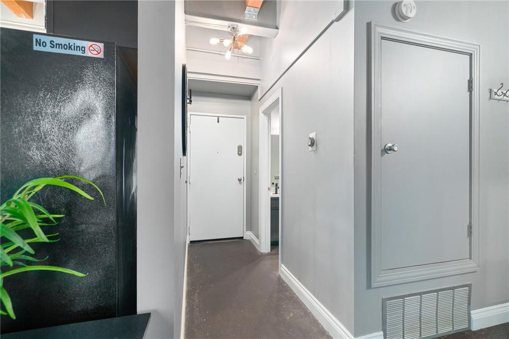 510 Delaware Street Unit: 301