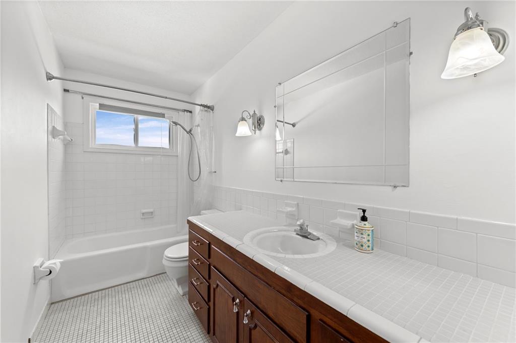 3511 NE 61st Terrace