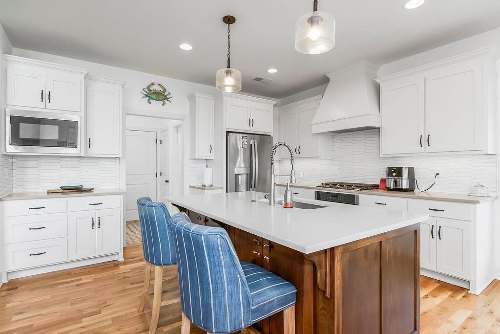 8319 Pickering Street