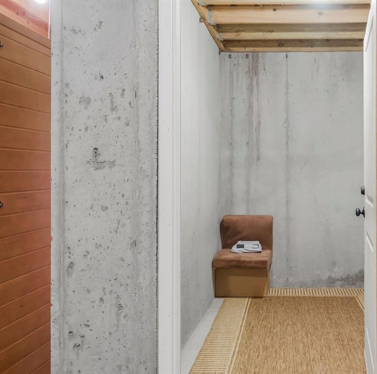 8319 Pickering Street