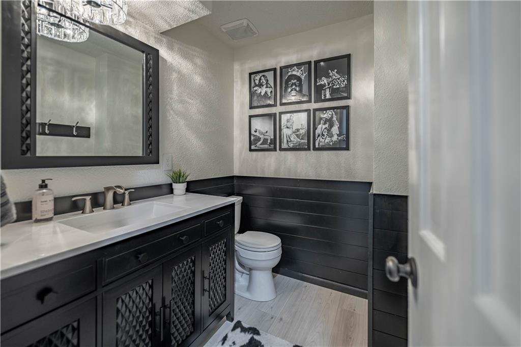 13804 Alhambra Street