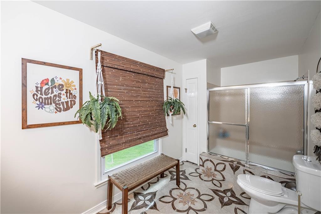 13804 Alhambra Street