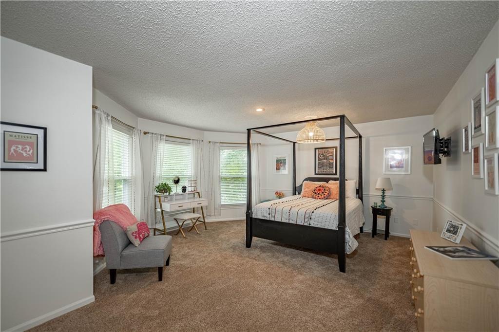 13804 Alhambra Street