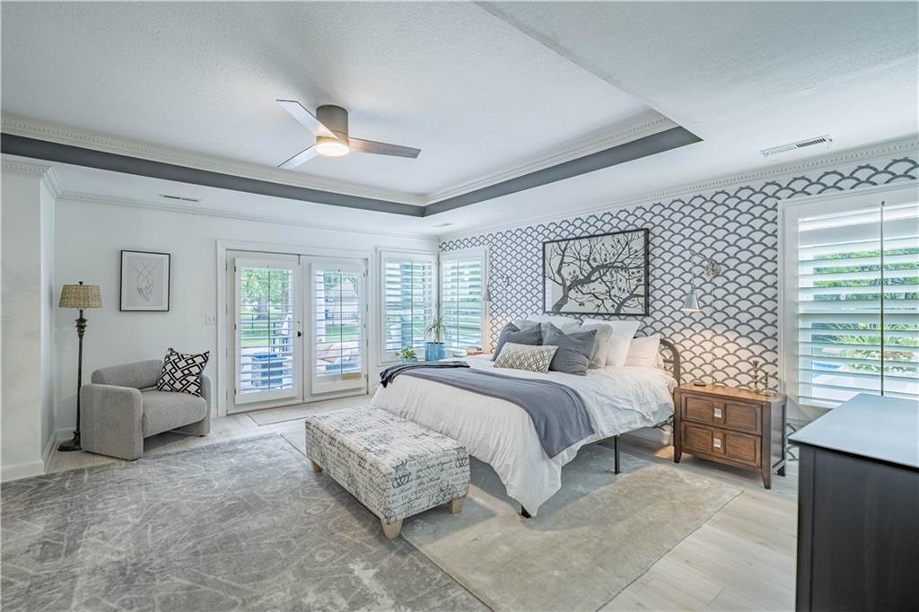 13804 Alhambra Street