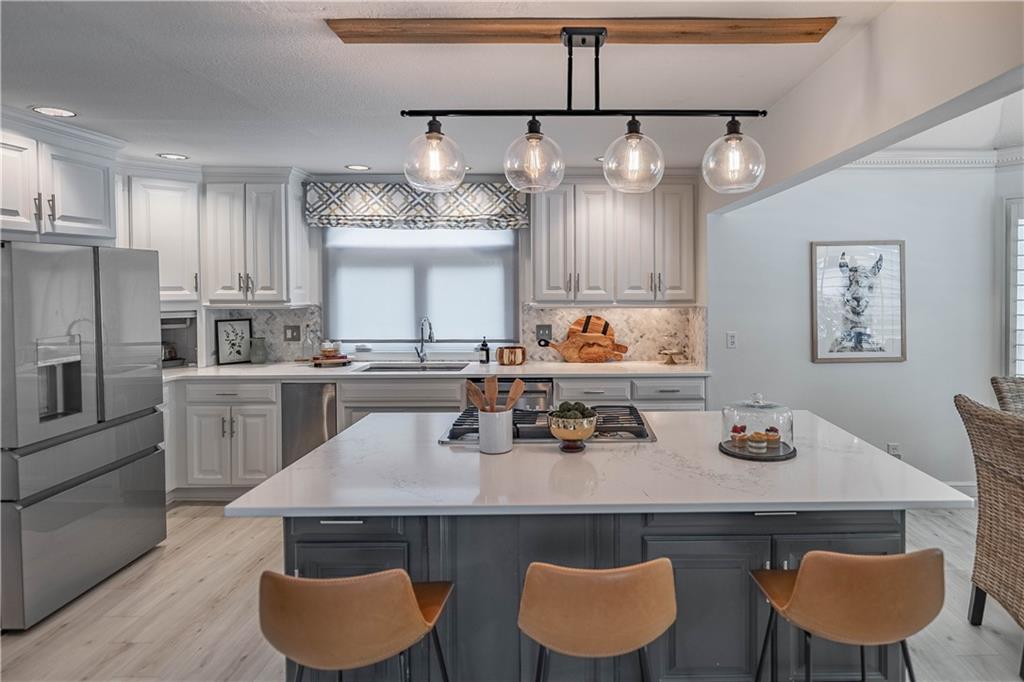 13804 Alhambra Street