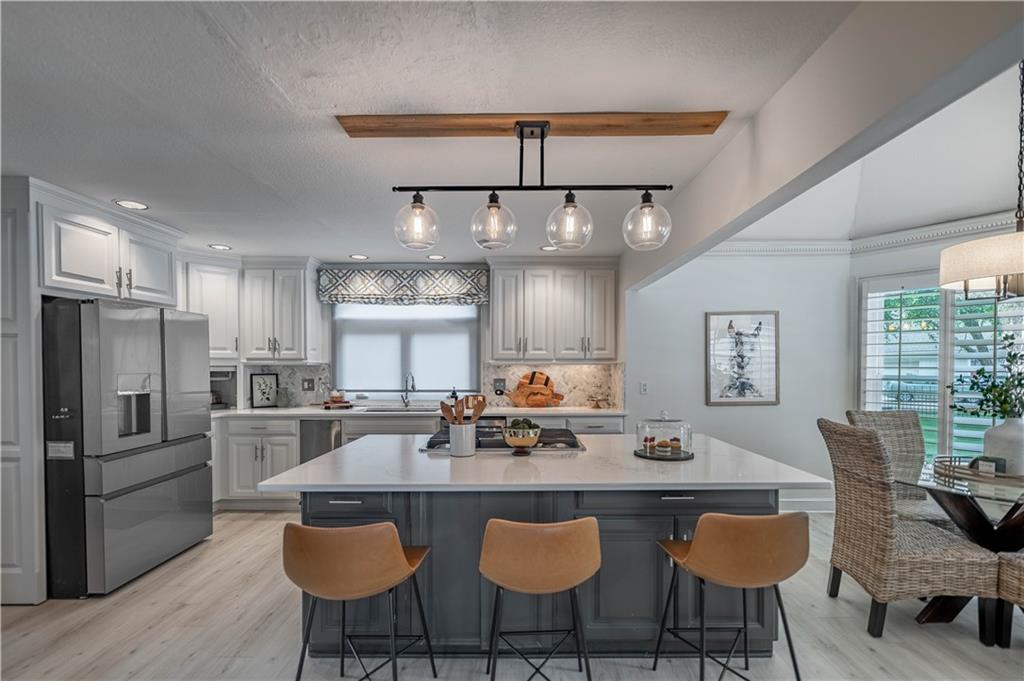 13804 Alhambra Street