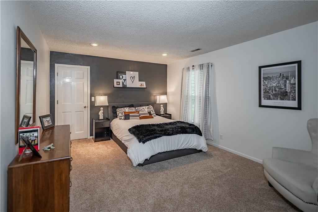 13804 Alhambra Street