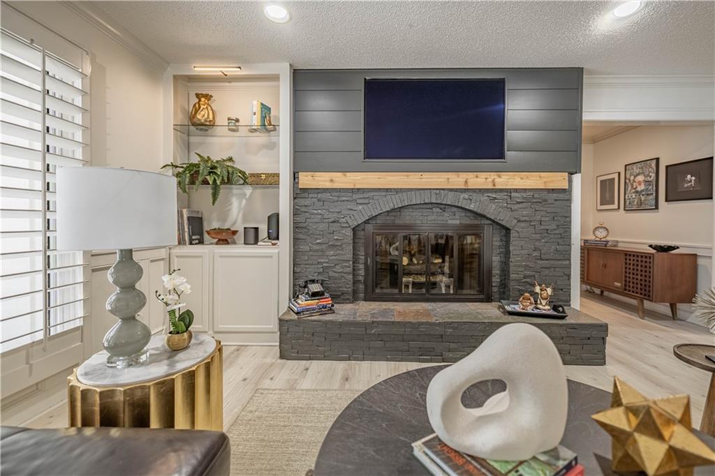 13804 Alhambra Street