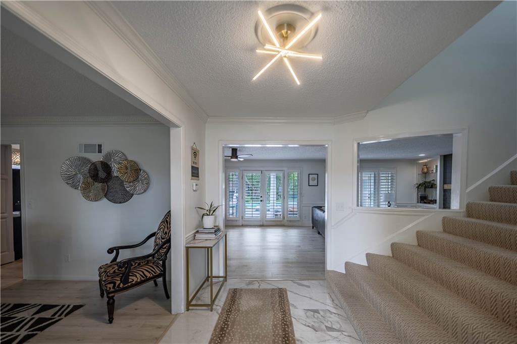 13804 Alhambra Street