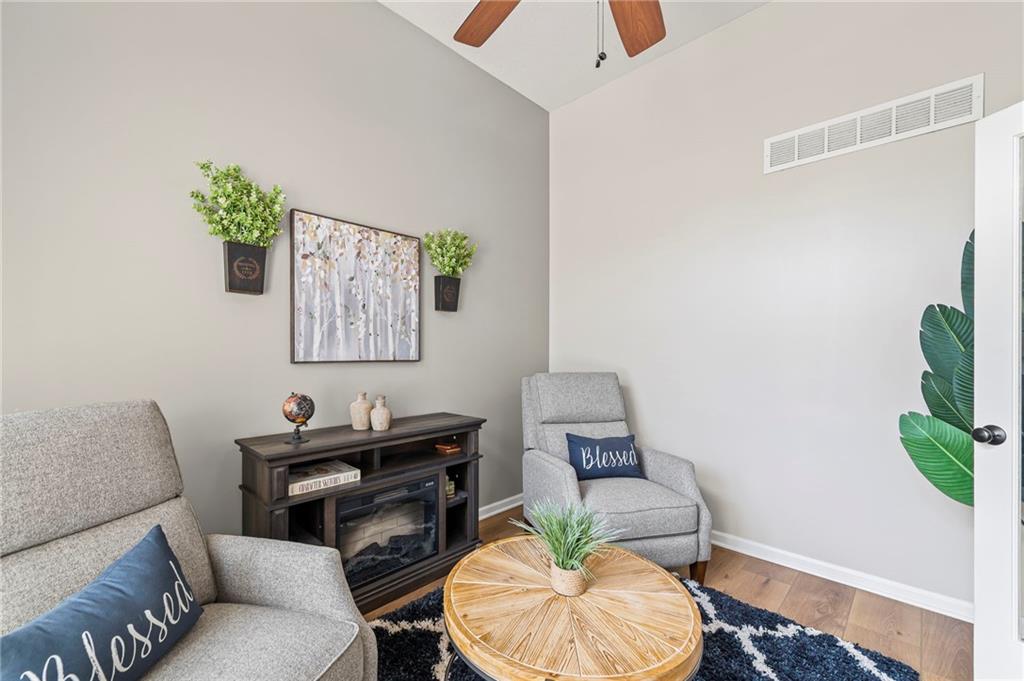 5254 N Walnut Street